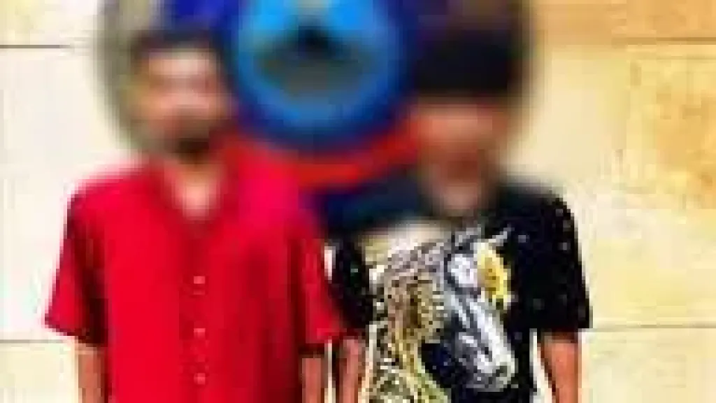 المتهمين