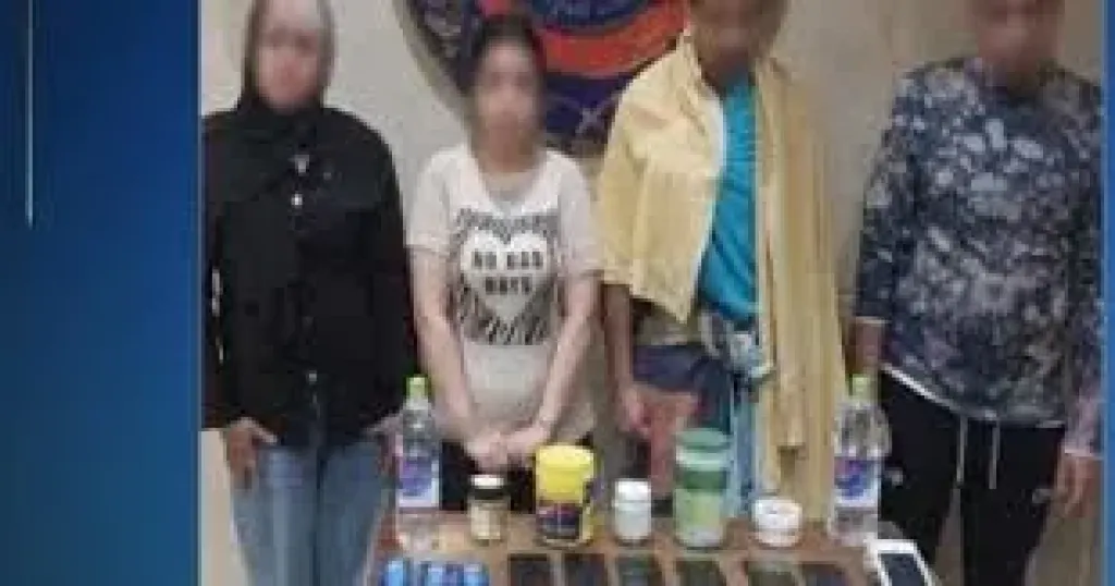 المتهمين