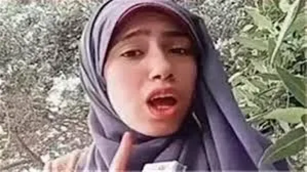 علياء قمرون