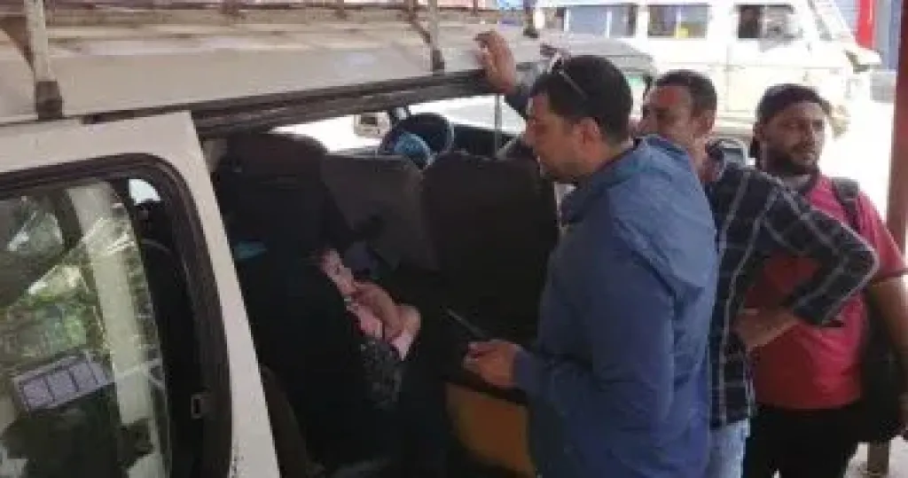 جانب من الجولة 