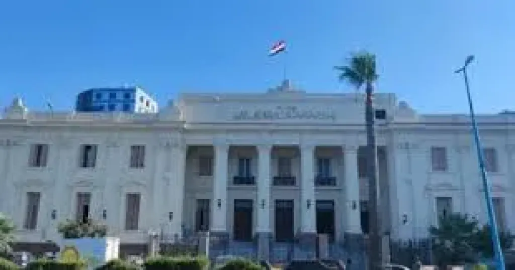 السجن المشدد 15-سنه للمتهمين
