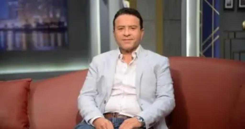 هشام عادل  