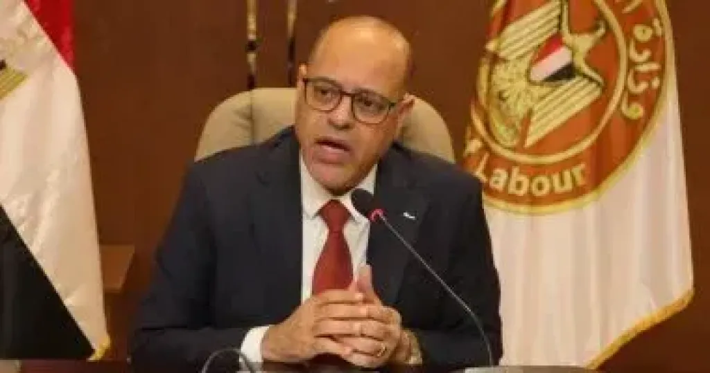 وزير العمل 