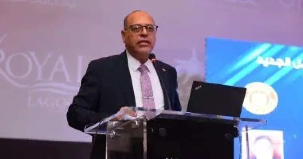 وزير العمل 