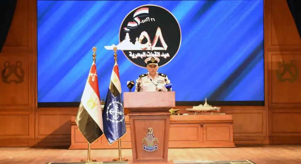 اللواء بحرى أركان حرب محمود عادل محمود فوزى قائد القوات البحرية