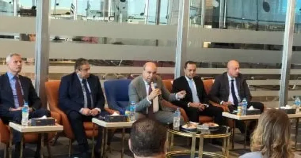 جانب من الاجتماع 