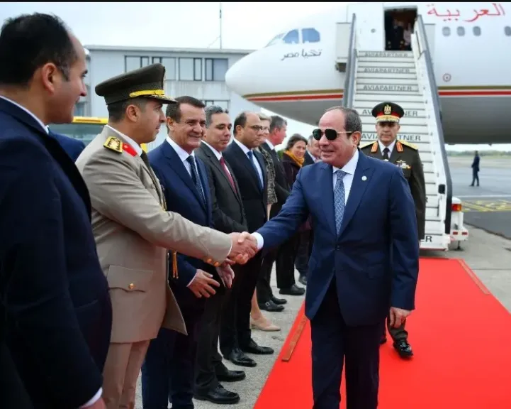 وصول السيد الرئيس عبد الفتاح السيسي للمطار العسكري ببروكسل