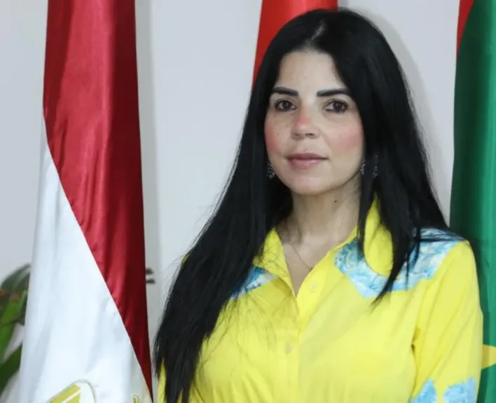  الدكتورة نيفين محمد الصغير 