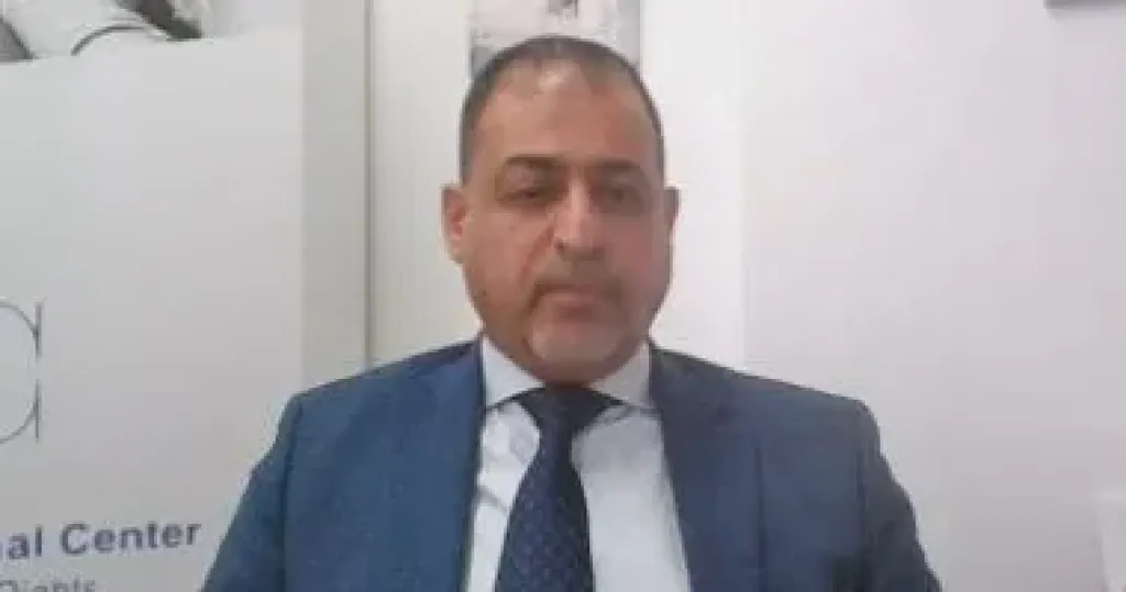 الدكتور رمضان أبو جزر مدير مركز بروكسل للبحوث
