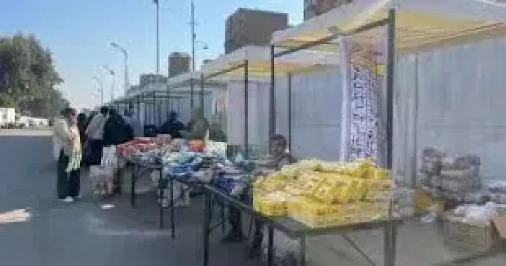 الأسواق التجارية 