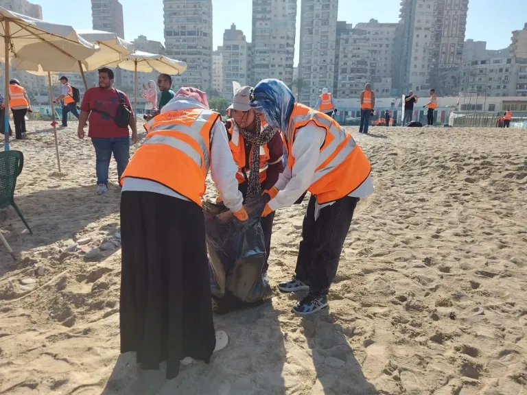 تنظيف الشواطيء