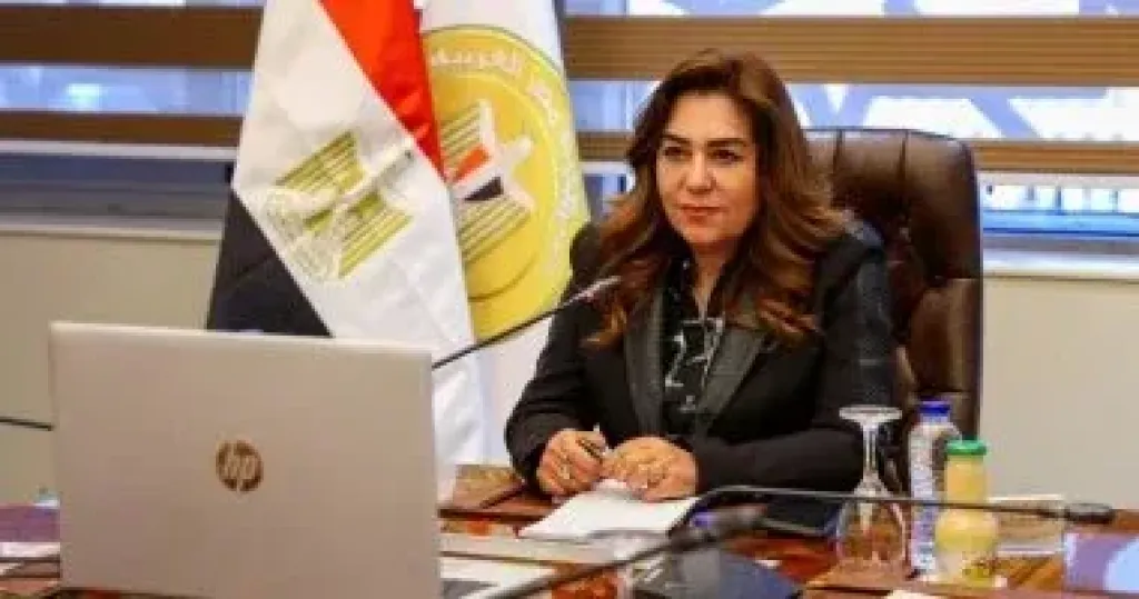 منال عوض 