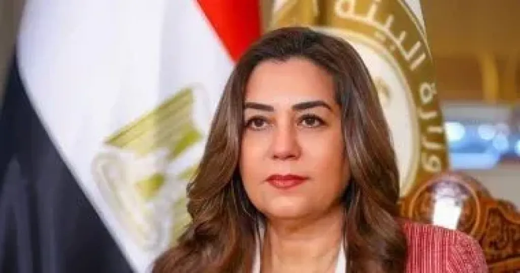 منال عوض 