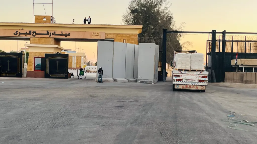 مساعدات إنسانية