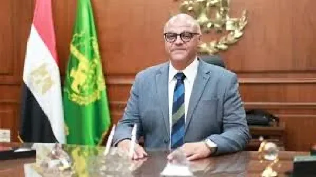 م ايمن عطيه محافظ القليوبيه
