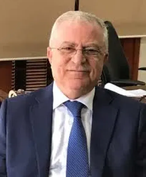 الدكتور خالد زيادة