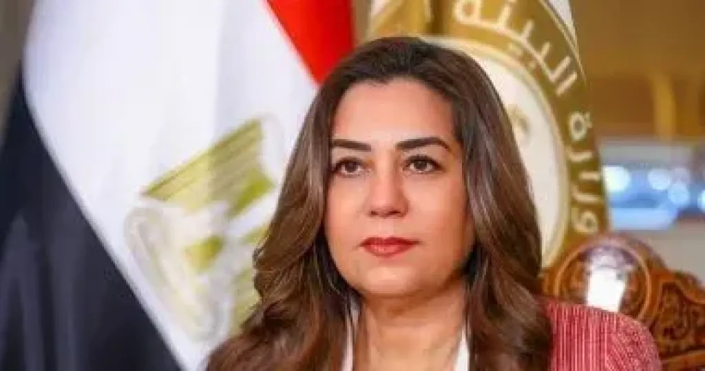 منال عوض 