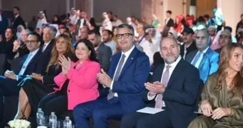  وزير التموين