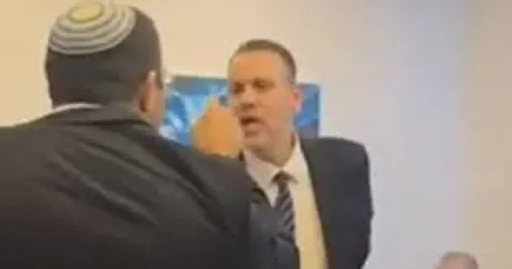 جانب من الشجار