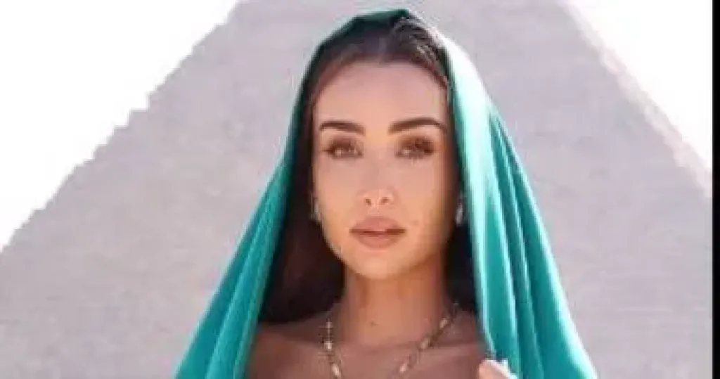 هنا الزاهد