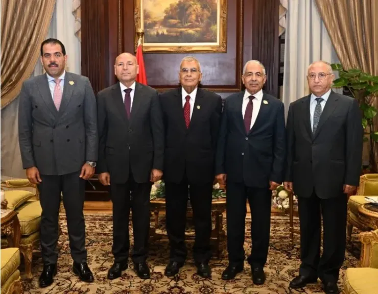 جانب من الزيارة