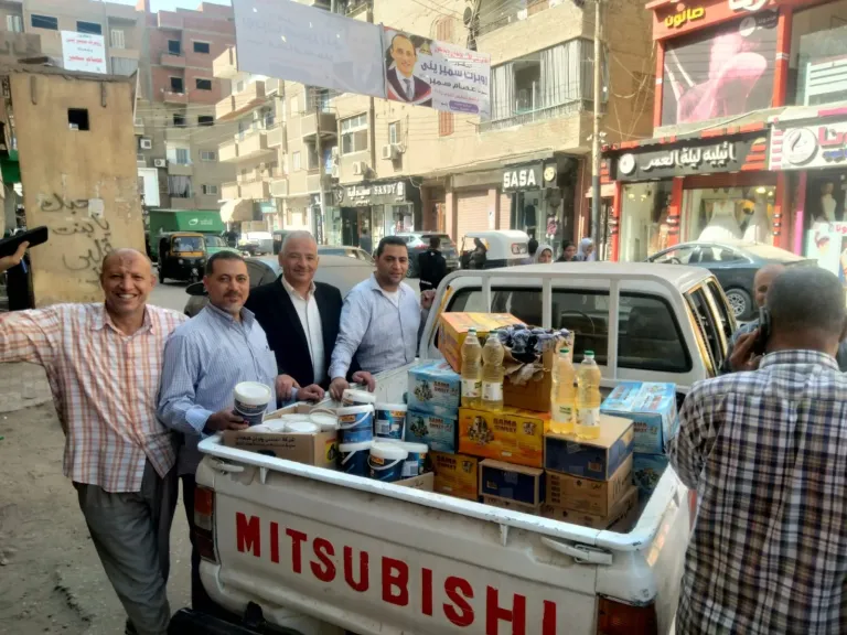 جانب من متابعه 