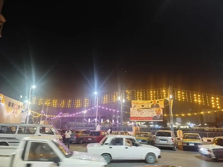 جانب من متابعه 