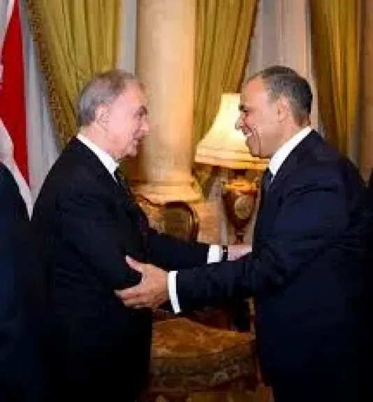 وزير الخارجية