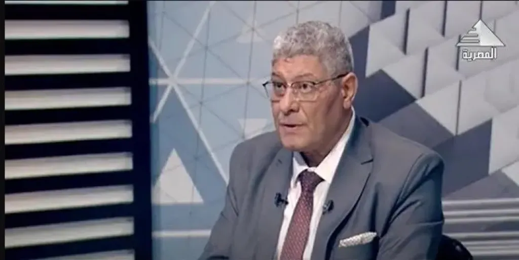 الدكتور باسم حلقة نقيب السياحيين في مصر