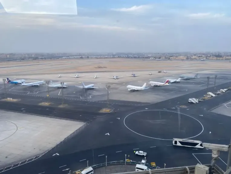 مطار القاهرة