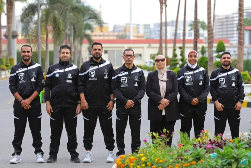 الفريق