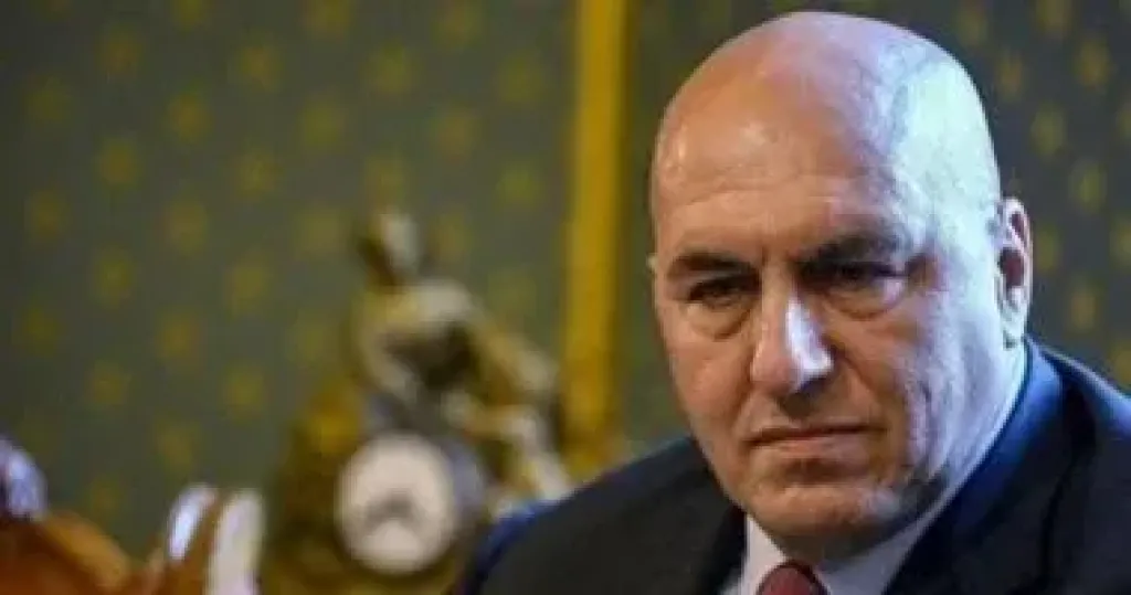 وزير دفاع إيطاليا  
