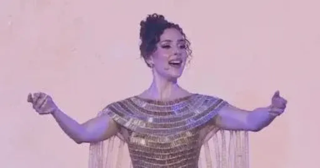 الفنانة المصرية العالمية شيرين أحمد طارق