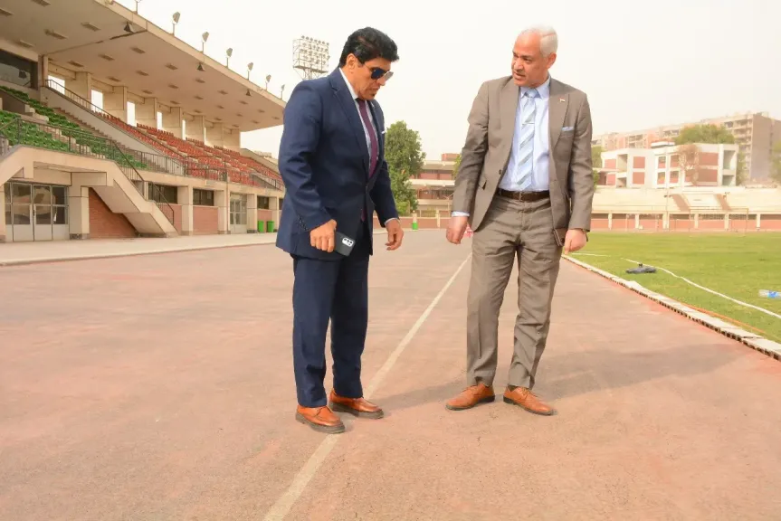 نائب رئيس جامعة يتفقدان 