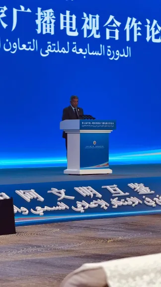 خالد عبدالعزيز