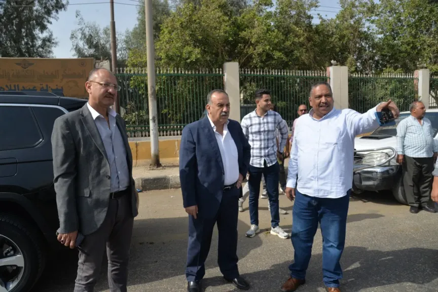 محافظ أسيوط يتفقد أعمال 