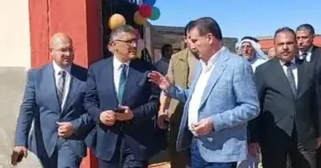 وزير الزراعة ومحافظ الجيزة يفتتحان المبنى التعليمى بالمدرسة الثانوية الزراعية