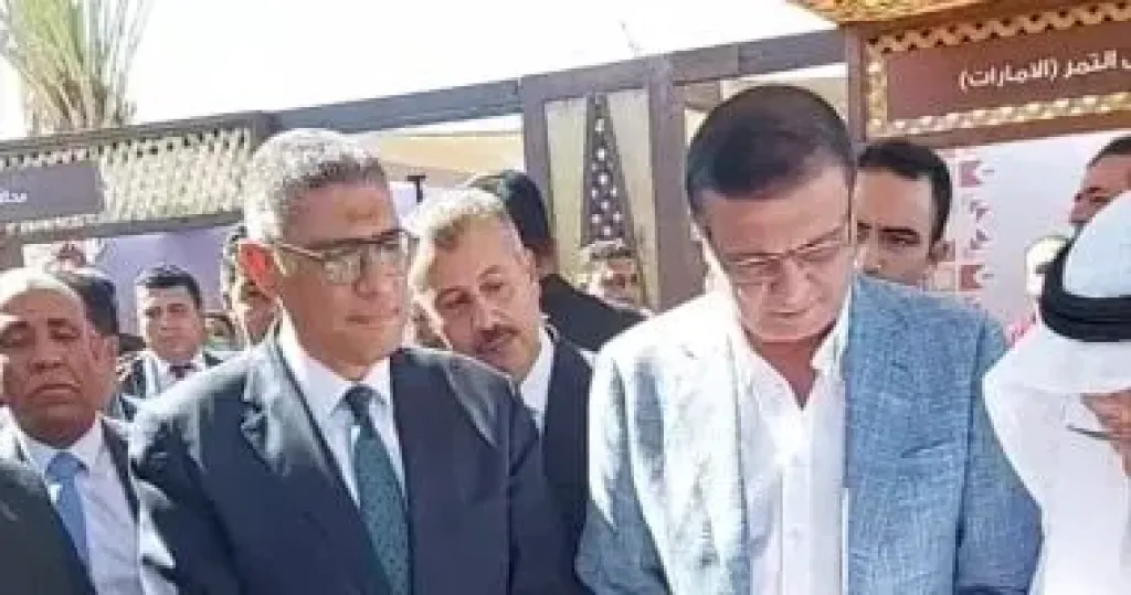 وزير الزراعة ومحافظ الجيزة فى افتتاح مهرجان التمور