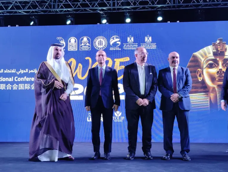 تكريم رئيس الجامعة 