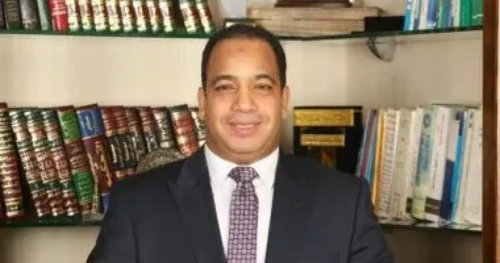 الدكتور عبد المنعم السيد