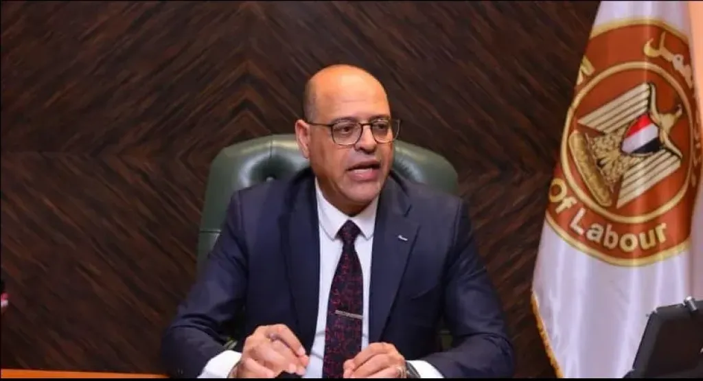 وزير العمل 