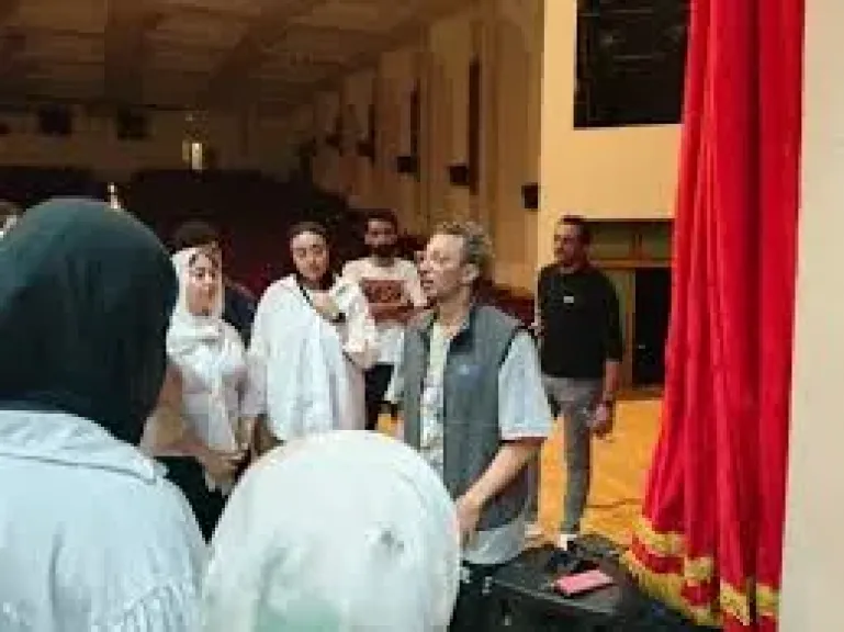 جانب من التدريبات. داخل الورش