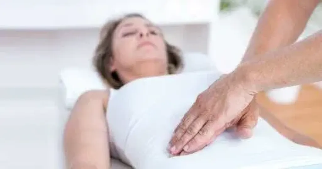 ألم البطن