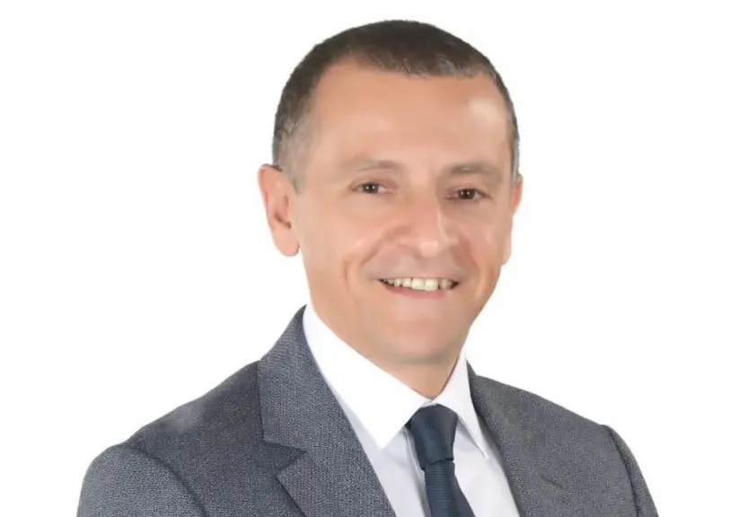محافظ أسوان