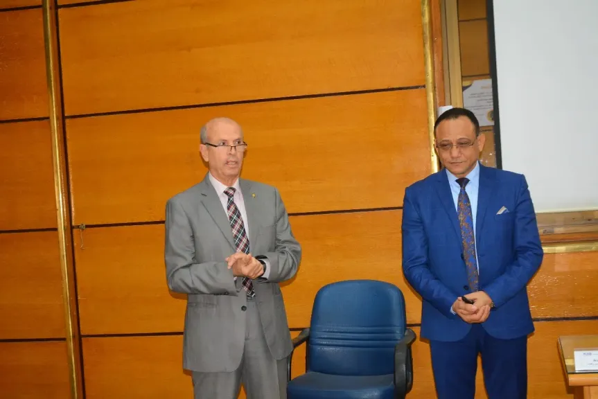 نائب رئيس جامعة جمال بدر