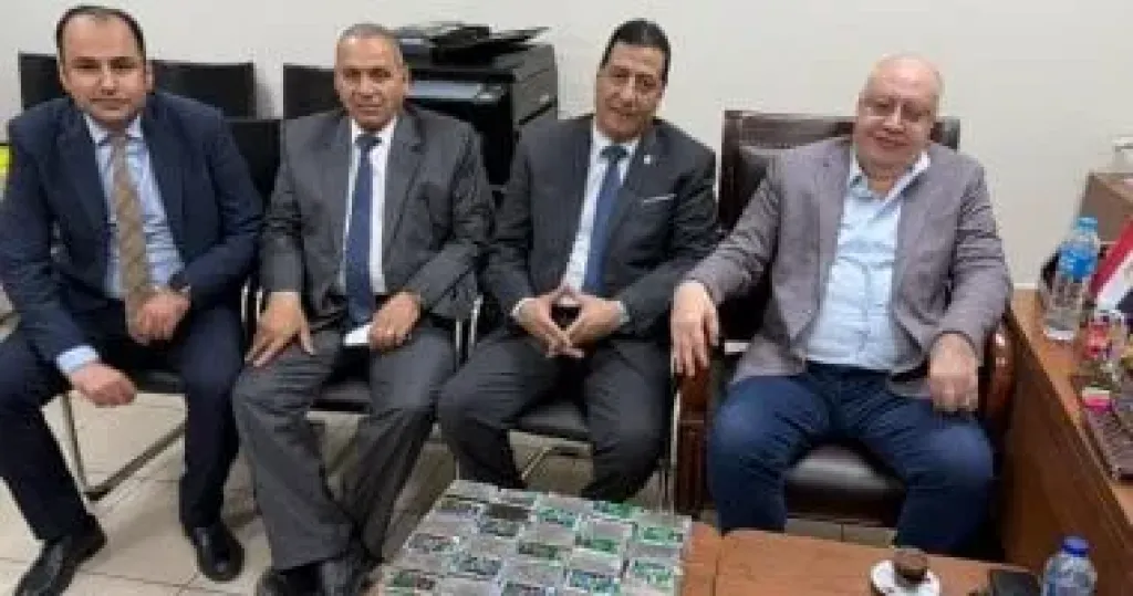 جمارك مطار القاهرة تضبط راكب أجنبي حاول الدخول بخمسه كيلو حشيش