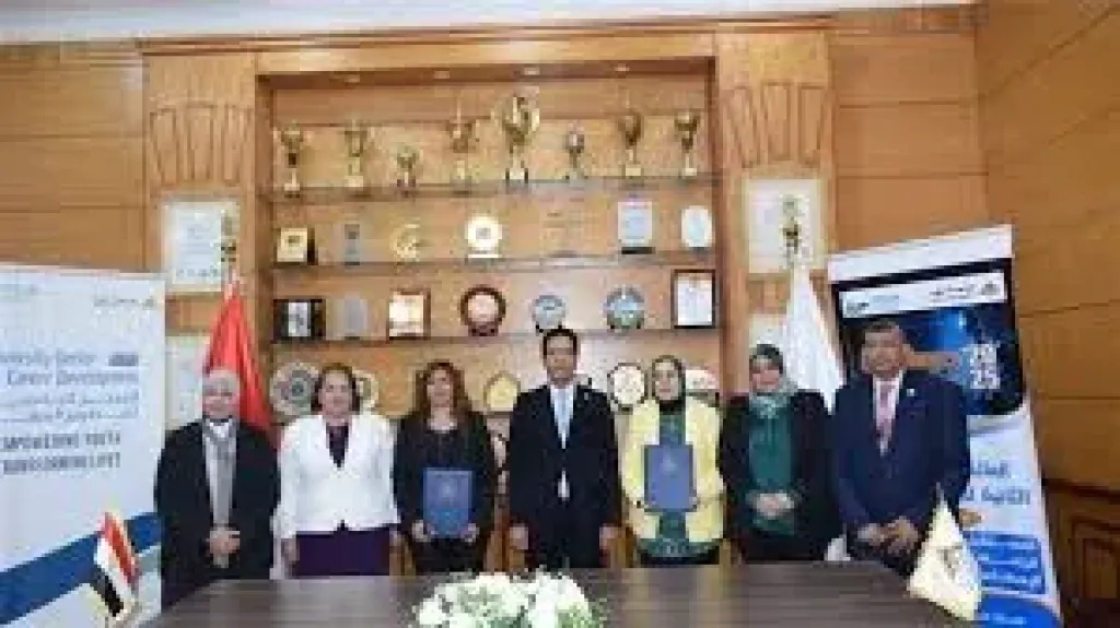 رئيس جامعه بنها