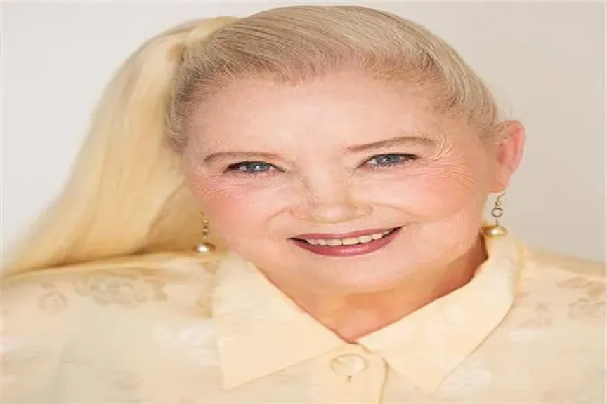 الفنانة الامريكية الراحلة سالي كيركلاند