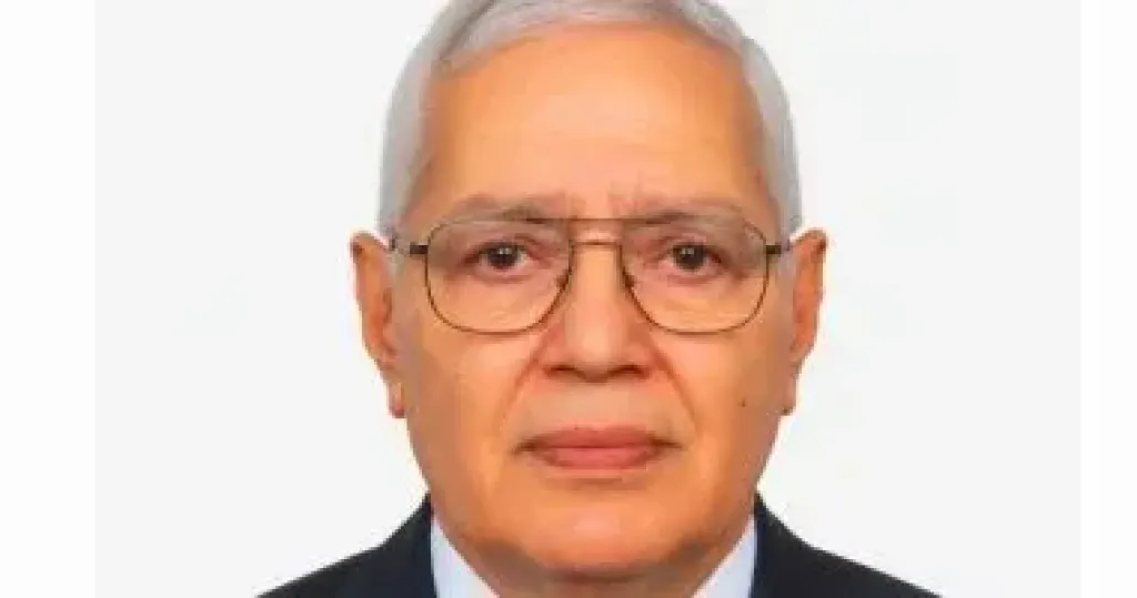 الأستاذ الدكتور أحمد شوقي حسن أستاذ علم الوراثة
