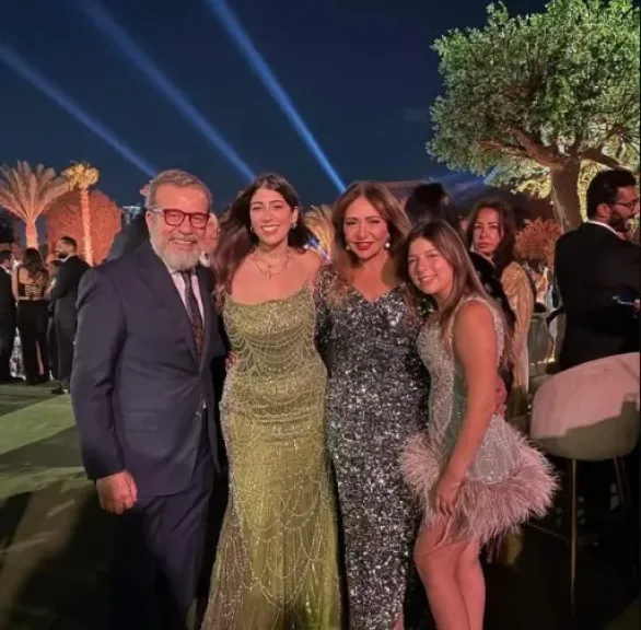  ليلى علوي في حفل زفاف ابنة عمرو عرفة